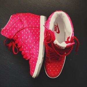 Nike Womens Dunk Sky High